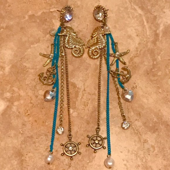 Betsey Johnson Nautical Seahorse Earrings - Picture 3 of 3